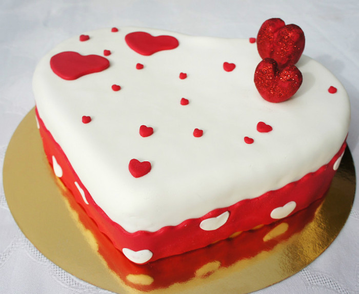Valentinovo: torta za zaljubljene