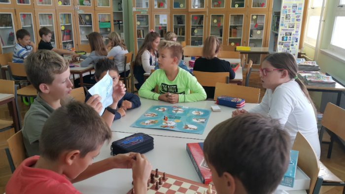 Međunarodni dječji tjedan u školskoj knjižnici